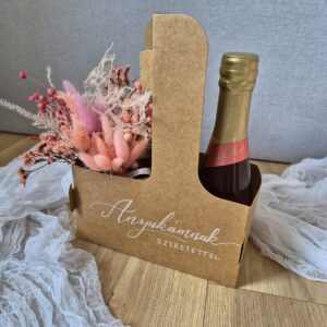 Féloldalas papírtáska mini csokorral